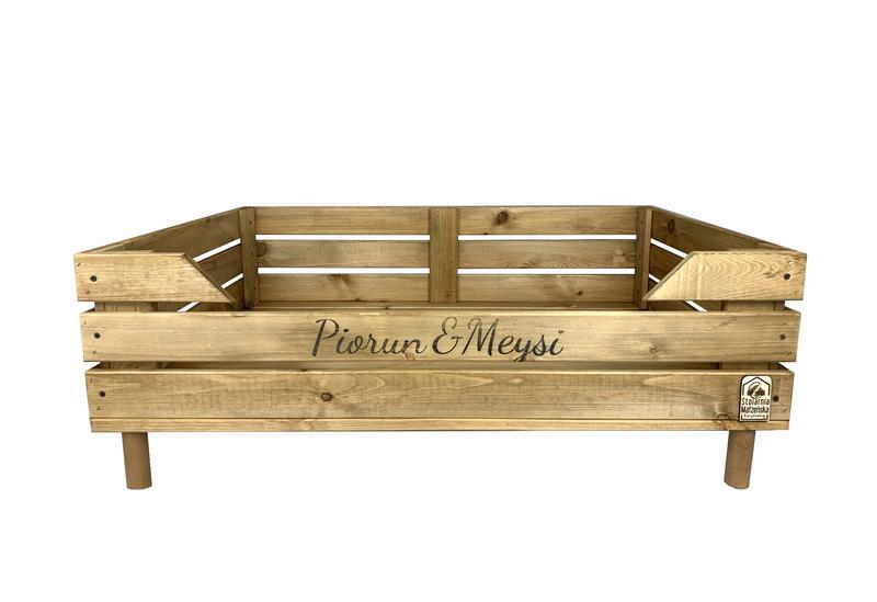 Drewniane legowisko dla psa