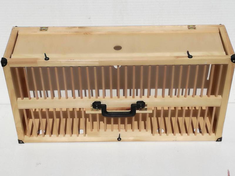 Klatka dla gołębi w domu