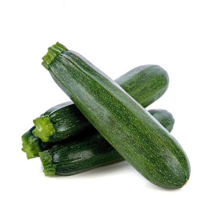 Cukinia dla psa – jakie zasady zapewnią bezpieczeństwo?